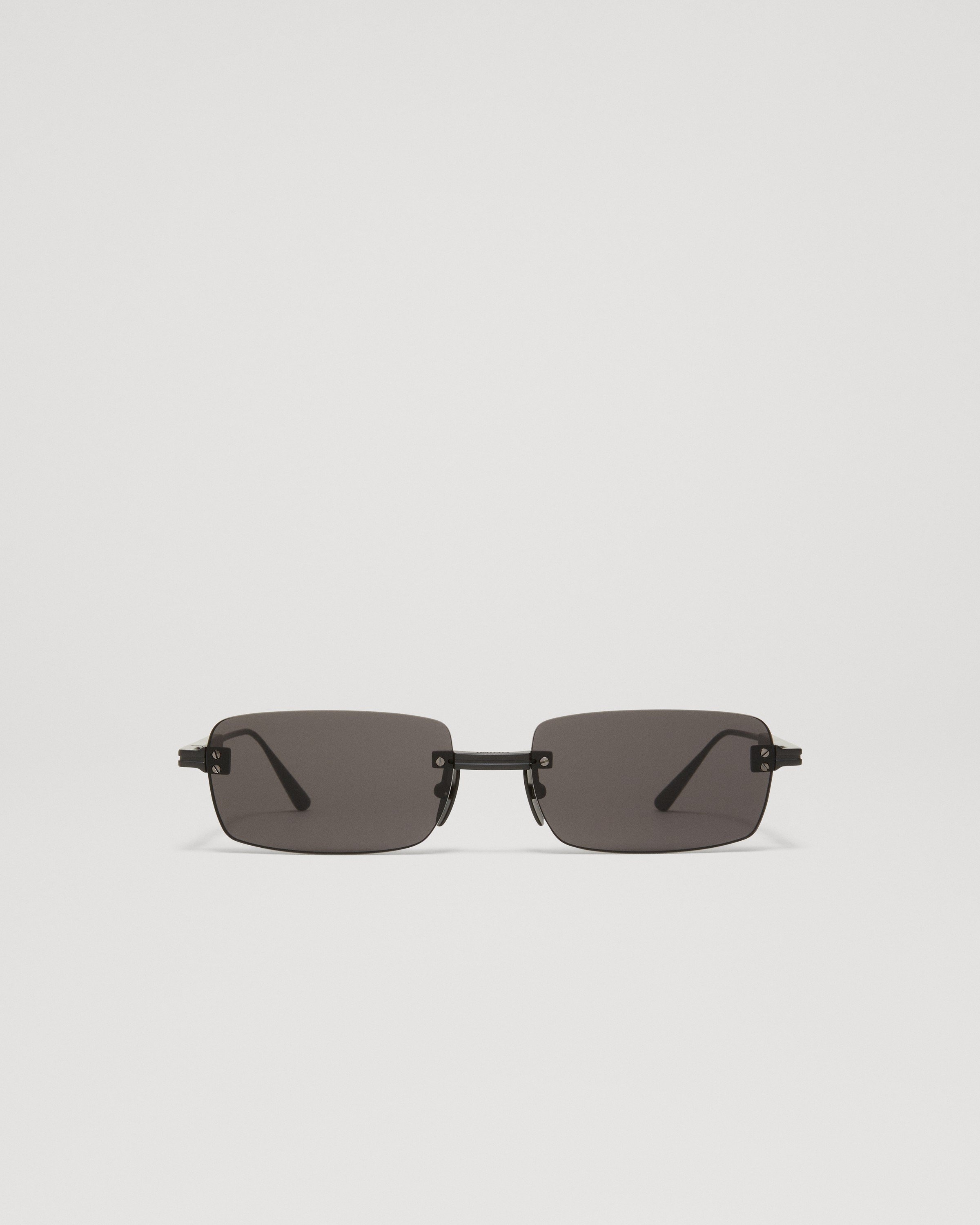Rimless Parallel 5