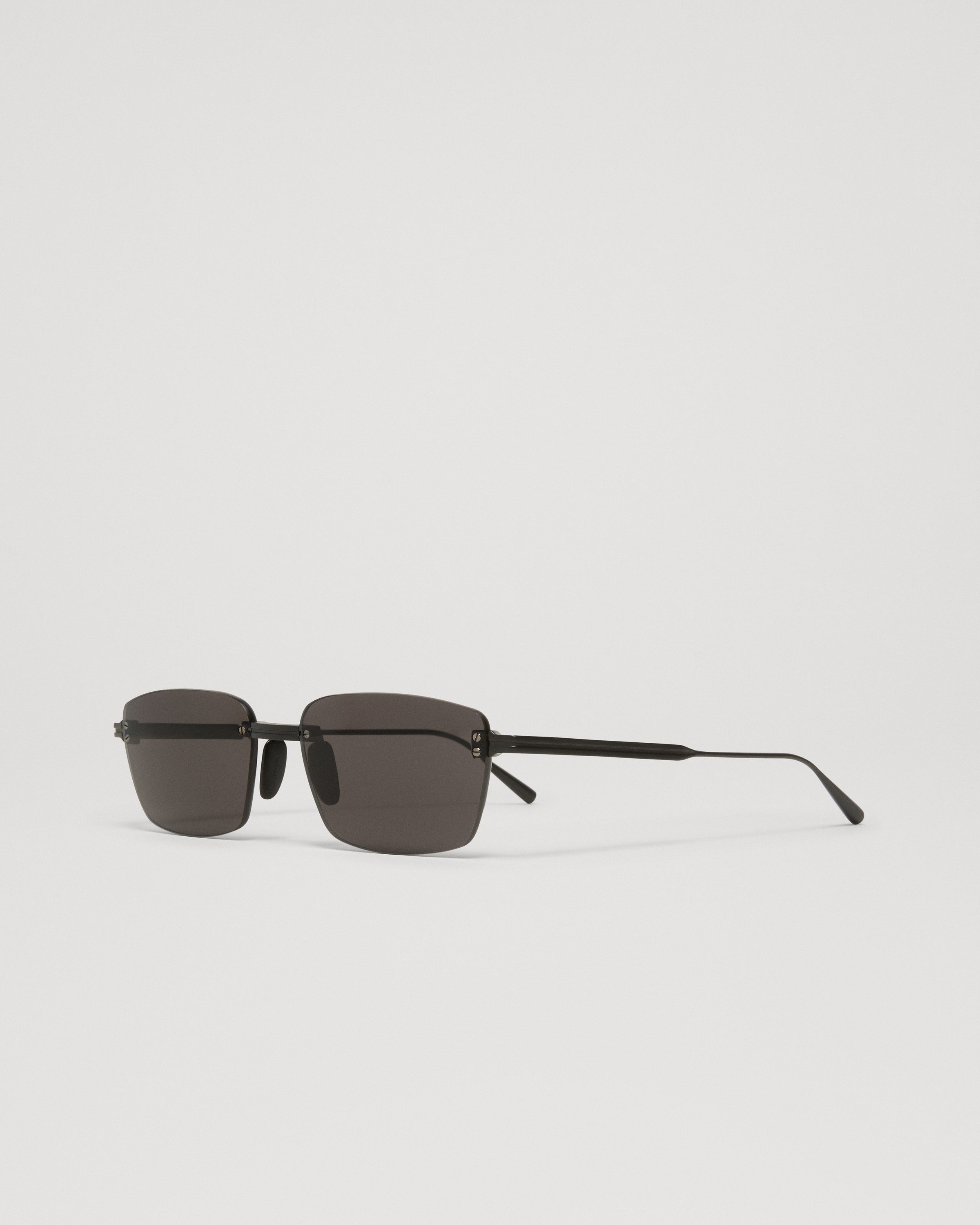Rimless Cubic 3